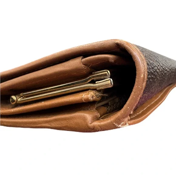 Celine Monogram Leather Long Wallet PVC W/ Kiss Lock And Gold Accents - Picture 7 of 16